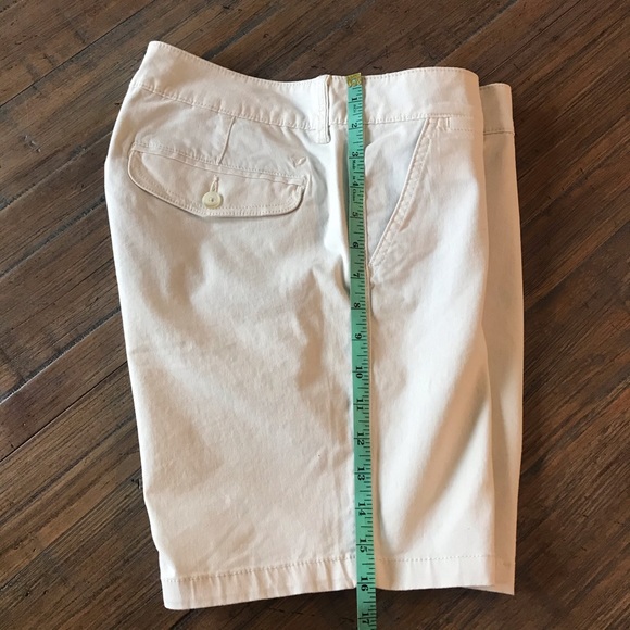 American Eagle Outfitters size 8 light tan shorts - Picture 8 of 8